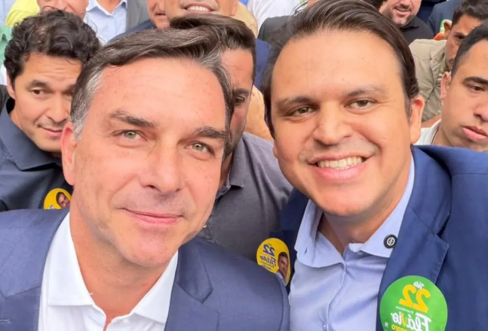 Thiago Silva participa de anúncio de apoio de diretórios do MDB à candidatura de Bolsonaro